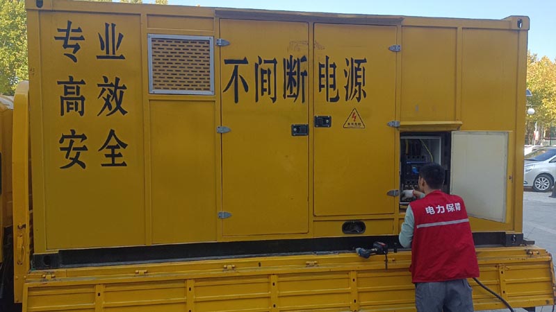祥符柴油发电机组和UPS电源配合使用时，如何避免切换过程中的电力中断？
